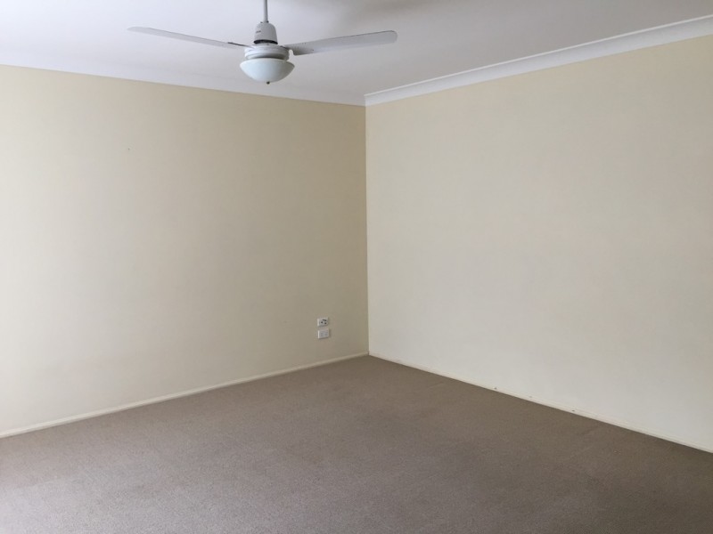 10 Valmadre Court, Petrie QLD 4502