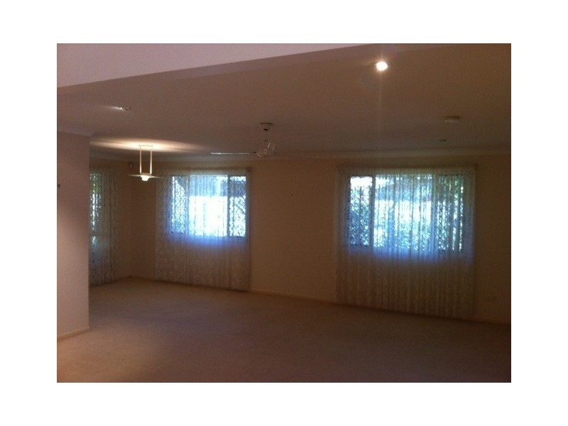 24 Cheltenham Street, Strathpine QLD 4500