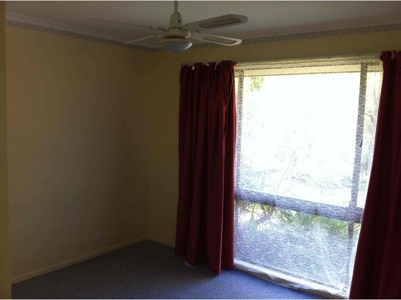 31 Eucumbene Drive, Petrie QLD 4502