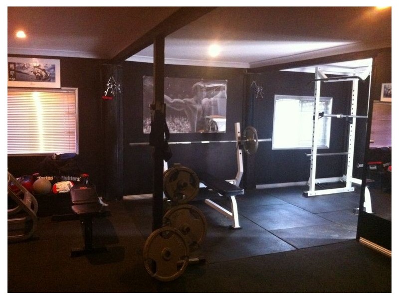 77 Grahams Road, Strathpine QLD 4500