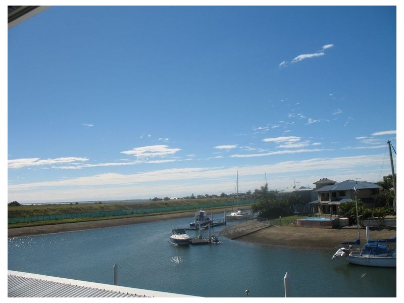 22 Wildfire Court, Newport QLD 4020