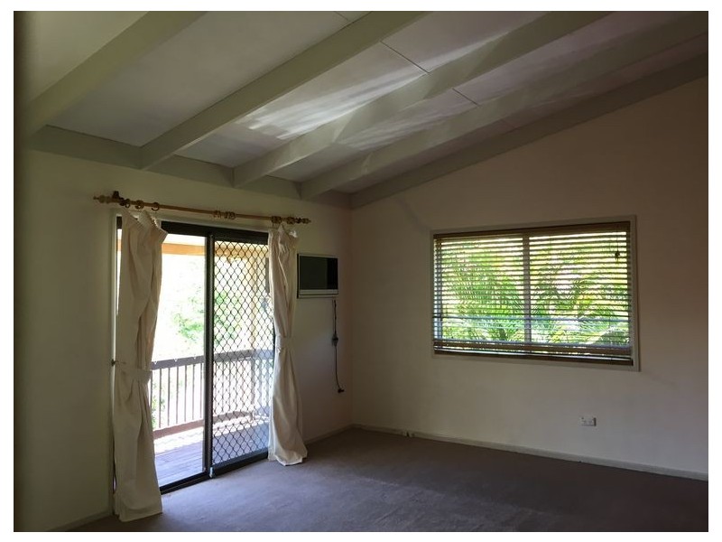 10 Ernie Street, Albany Creek QLD 4035