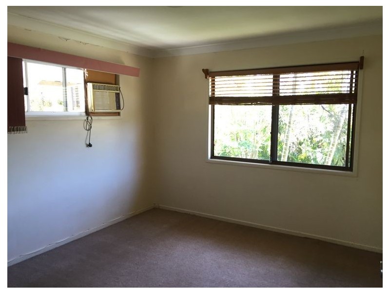 10 Ernie Street, Albany Creek QLD 4035