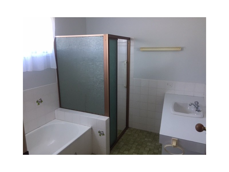 27 Vienna Way, Strathpine QLD 4500