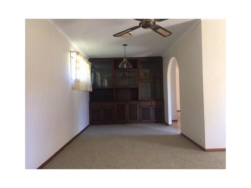 27 Vienna Way, Strathpine QLD 4500