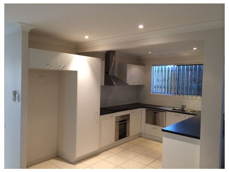 2/505 Gympie Road, Strathpine QLD 4500