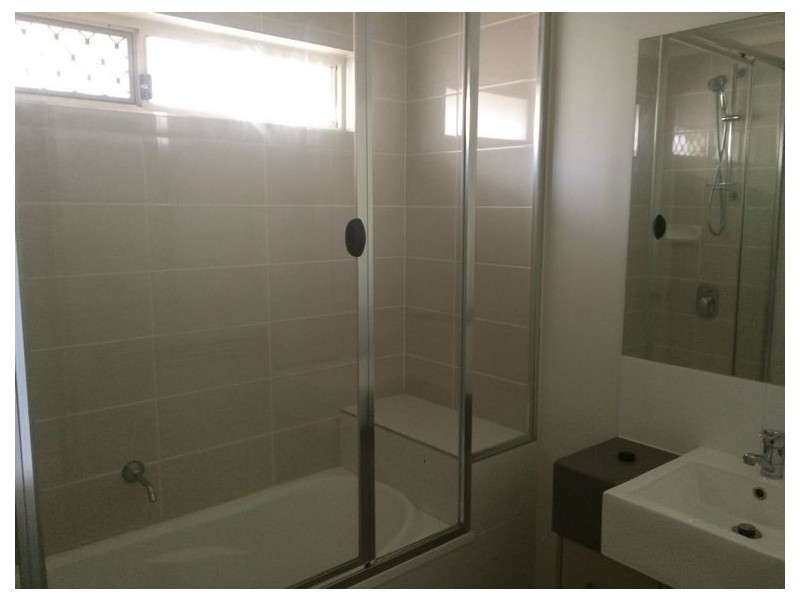 1/6 Jillaine Street, Everton Hills QLD 4053