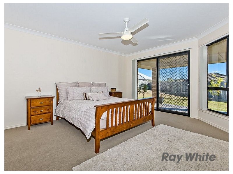 16 Tenzing Court, Warner QLD 4500