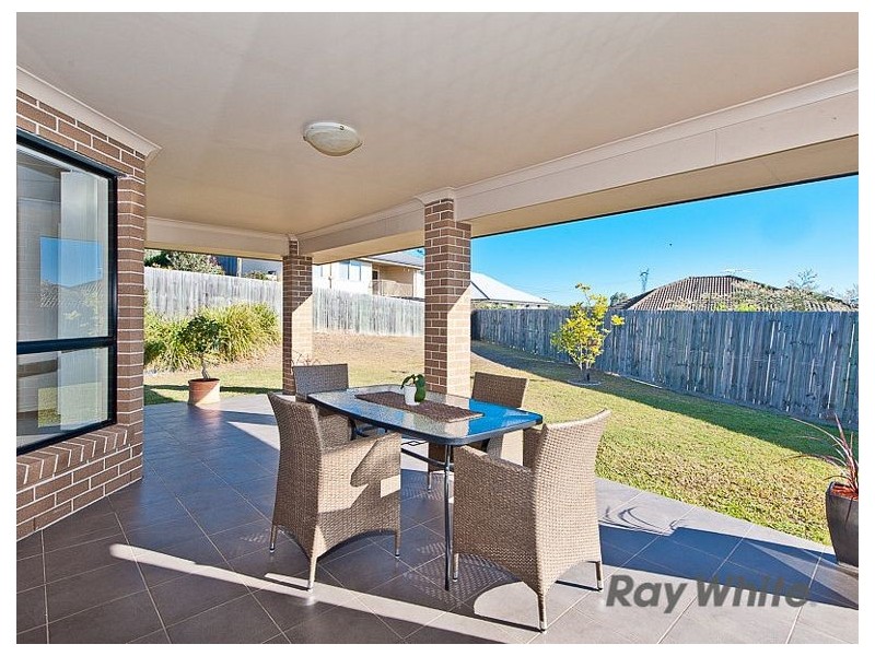 16 Tenzing Court, Warner QLD 4500