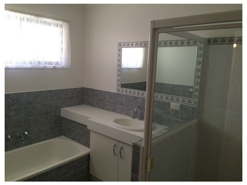 62 Peter St, Strathpine QLD 4500