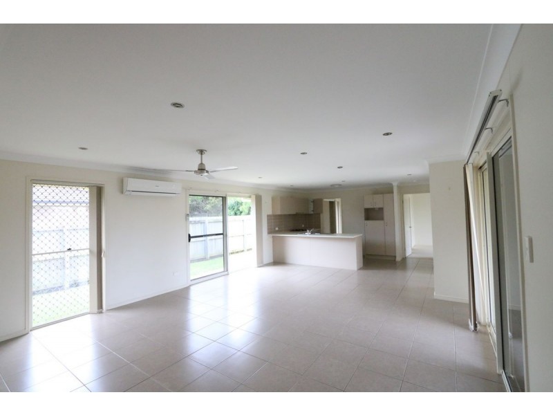 16 Catalina Avenue, Bray Park QLD 4500