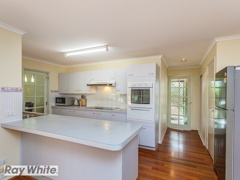 3 Fontenay Court, Petrie QLD 4502