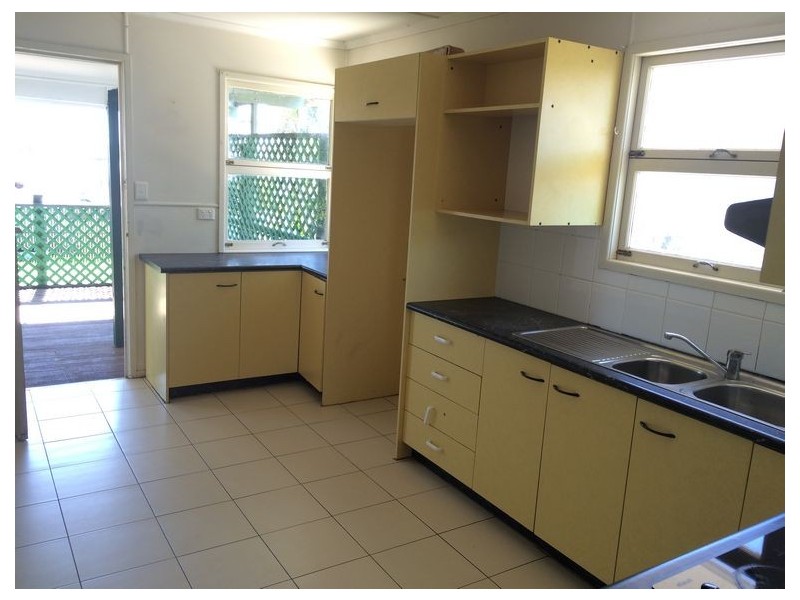 26 Ellerdale Street, Strathpine QLD 4500