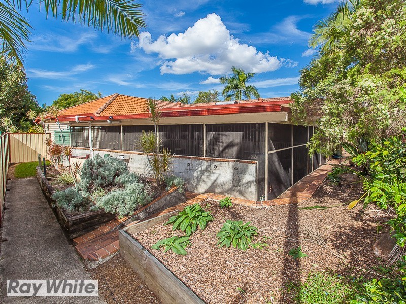 11 Kurrajong Drive, Warner QLD 4500
