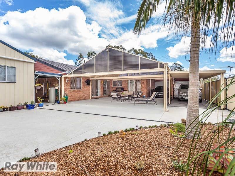 8 Maurienne Road, Petrie QLD 4502
