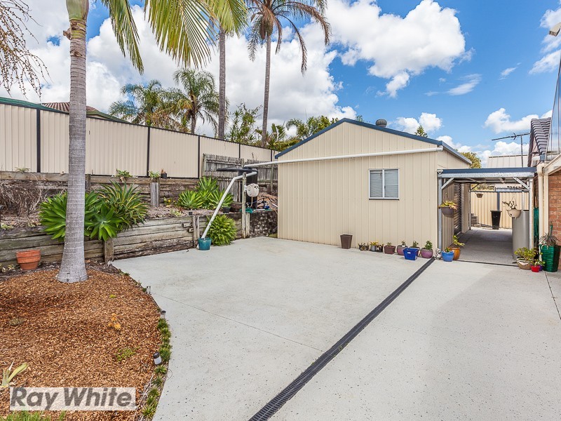 8 Maurienne Road, Petrie QLD 4502