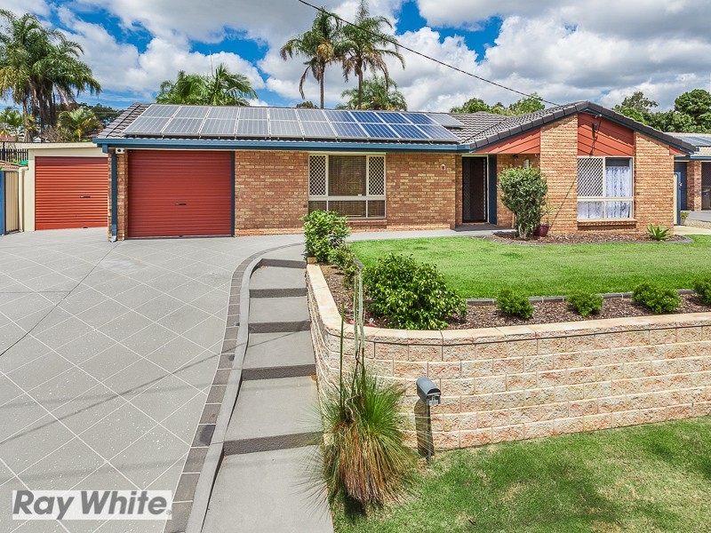 8 Maurienne Road, Petrie QLD 4502