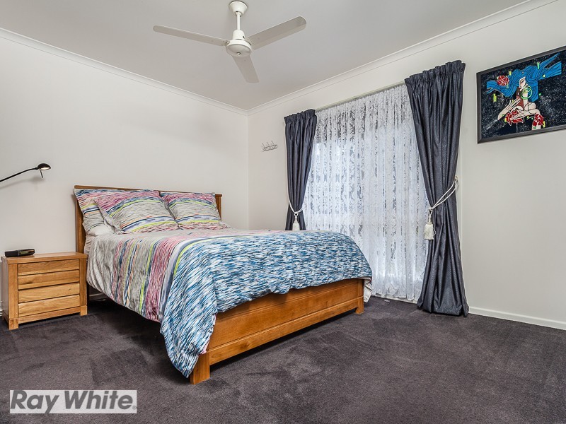 8 Maurienne Road, Petrie QLD 4502