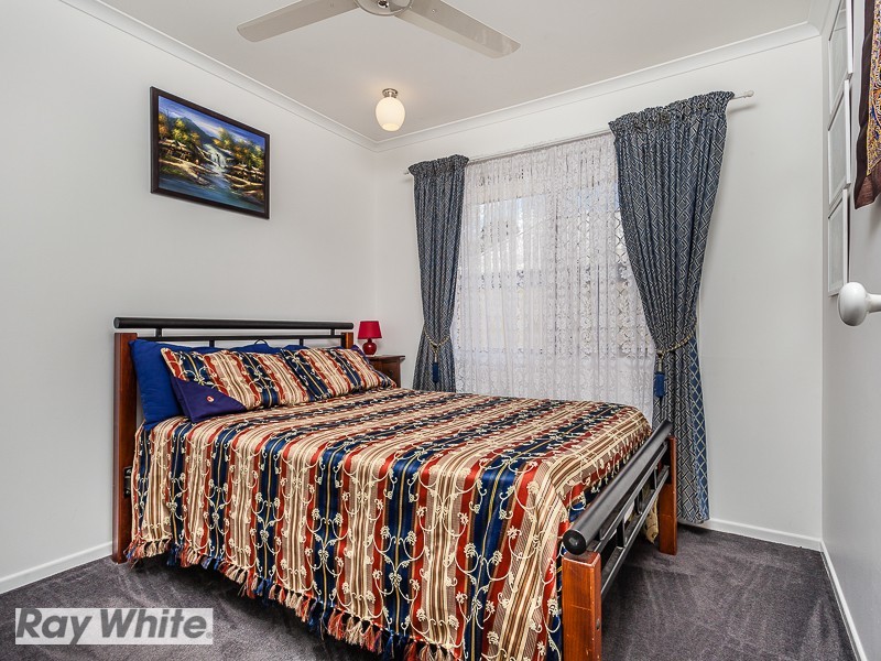 8 Maurienne Road, Petrie QLD 4502