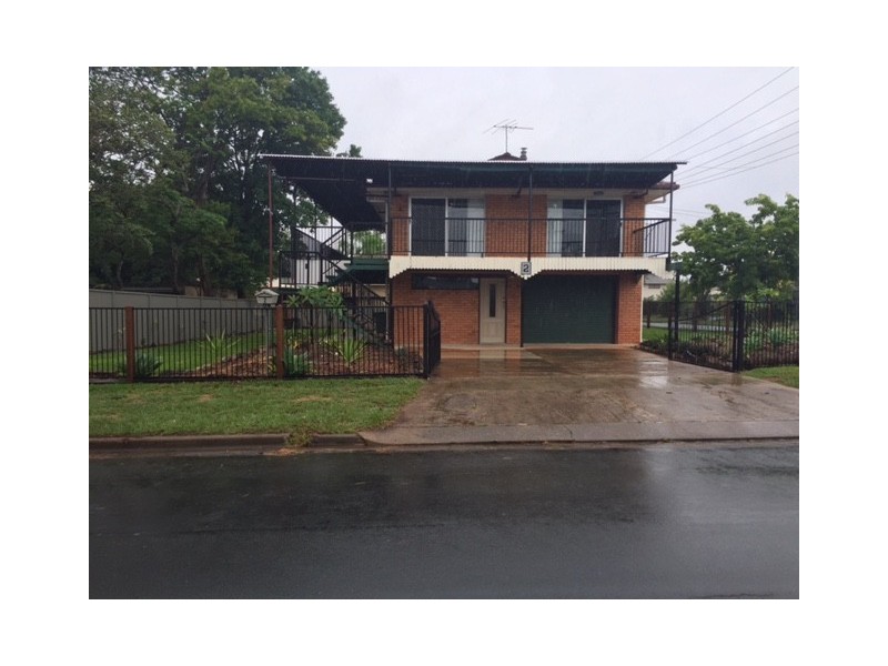 2 Coronation Street, Bray Park QLD 4500