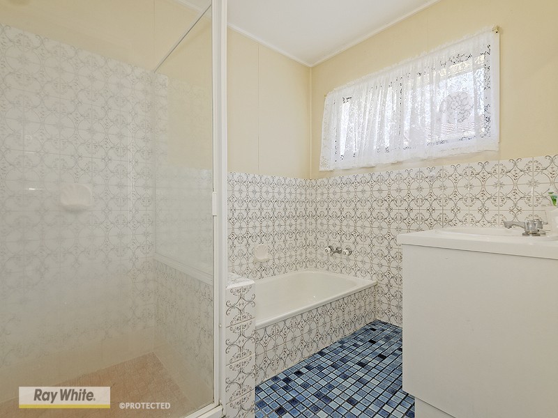 98 Peter Street, Strathpine QLD 4500