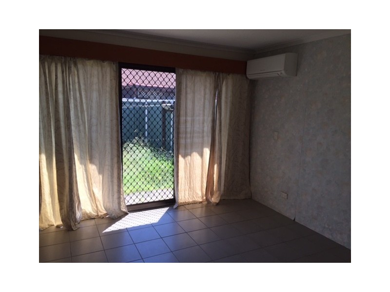 27A 26 Dixon, Strathpine QLD 4500