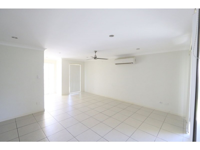 1/16 Homeland Court, Warner QLD 4500