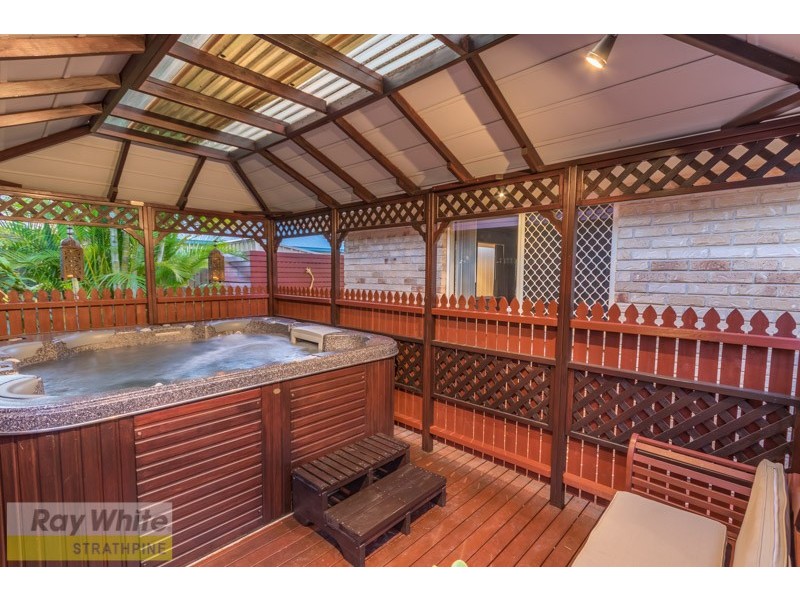 11 Beechcraft Street, Bray Park QLD 4500