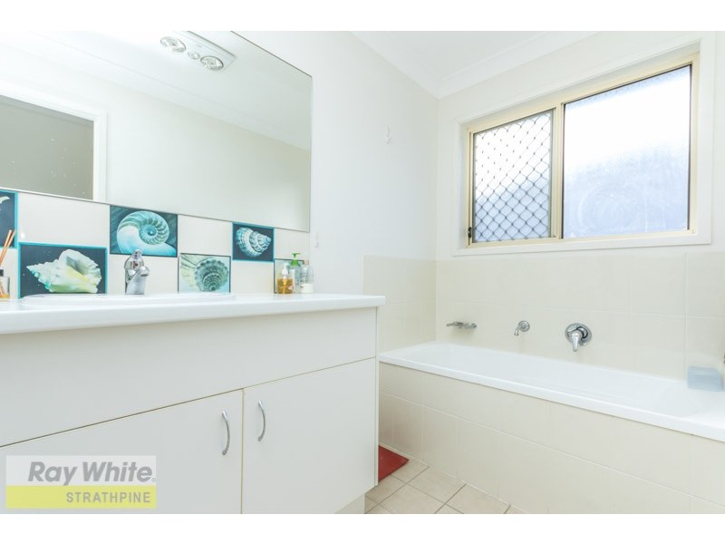 4 Moylan Court, Bray Park QLD 4500