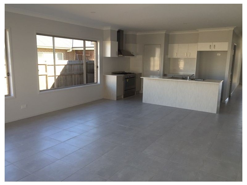 2 McKenzie Place, Warner QLD 4500