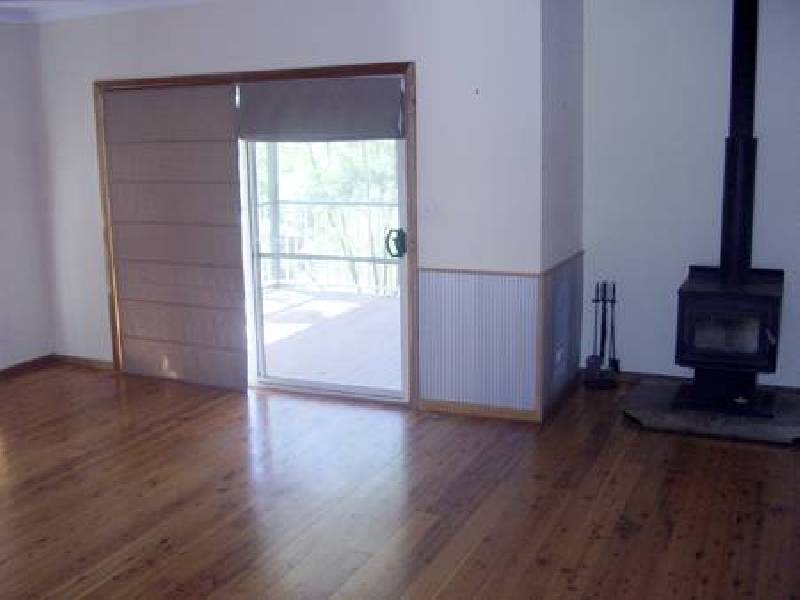 11 Waratah Street, Bowen Mountain NSW 2753