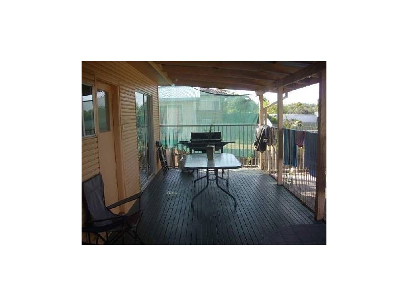 2 PECKS ROAD, North Richmond NSW 2754