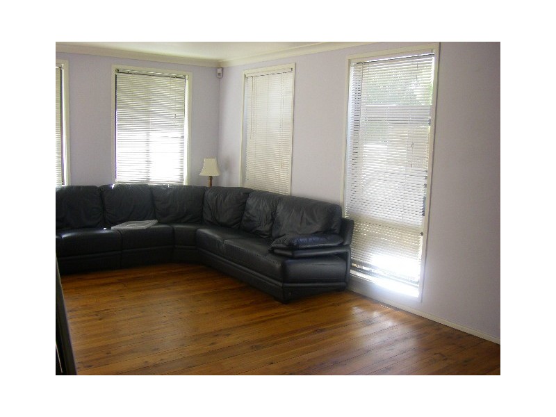 27 WILLIAM COX DR, Richmond NSW 2753