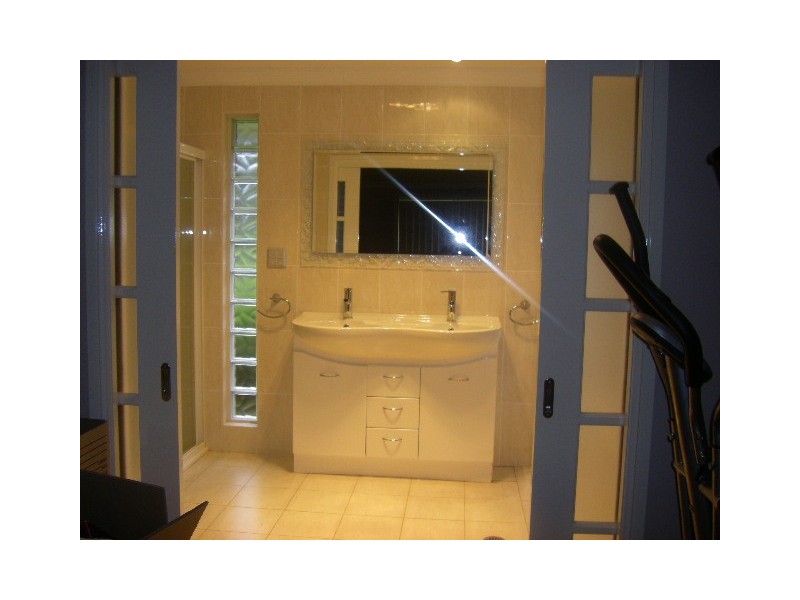 175 SIXTH AVE, Llandilo NSW 2747