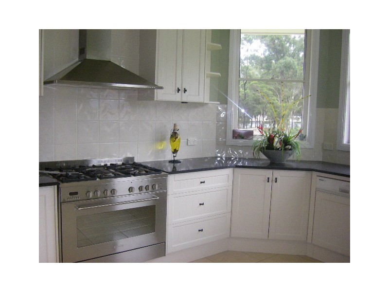 175 SIXTH AVE, Llandilo NSW 2747