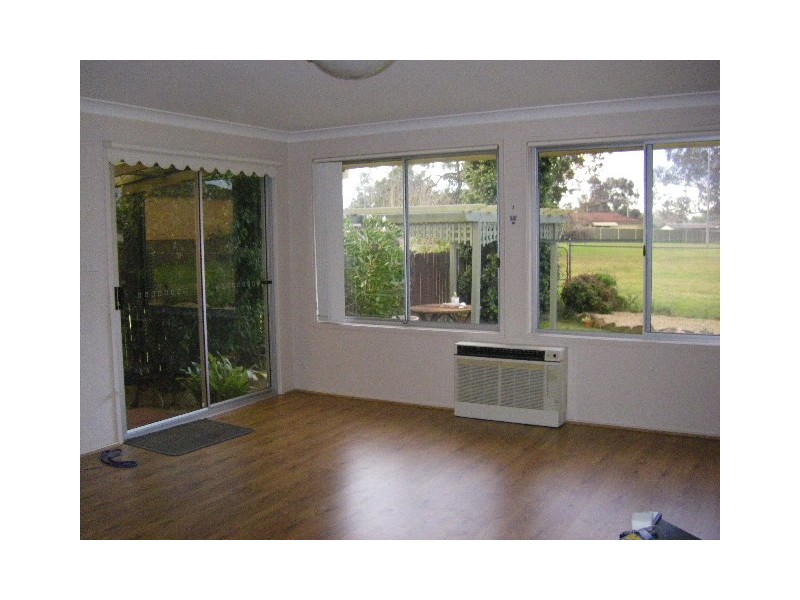 23 HUGHES AVE, Hobartville NSW 2753