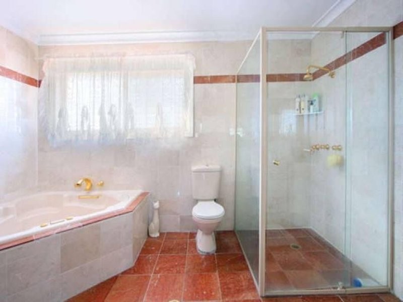 27 BALMAIN RD, Mcgraths Hill NSW 2756