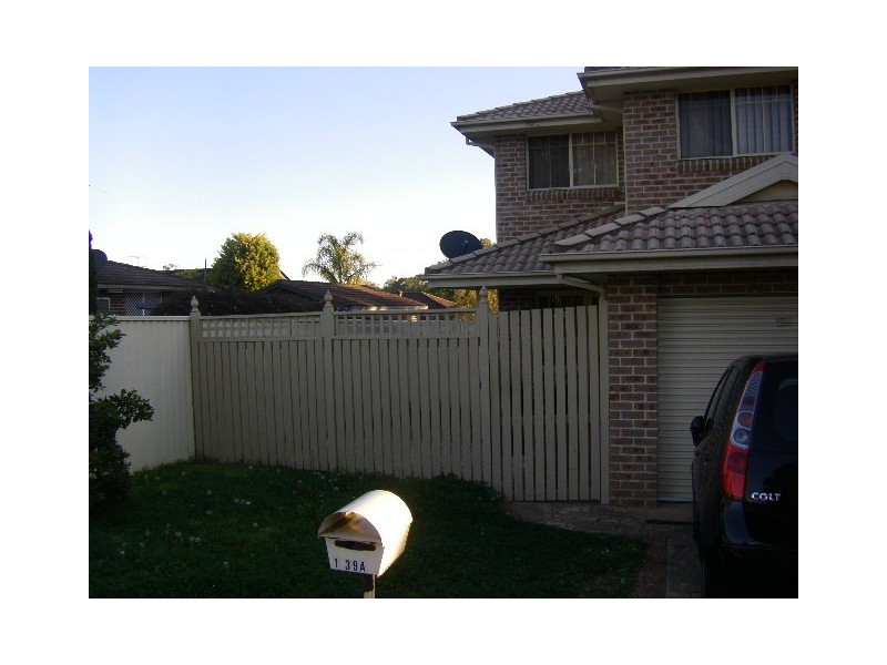 1/39A WOODS RD, South Windsor NSW 2756