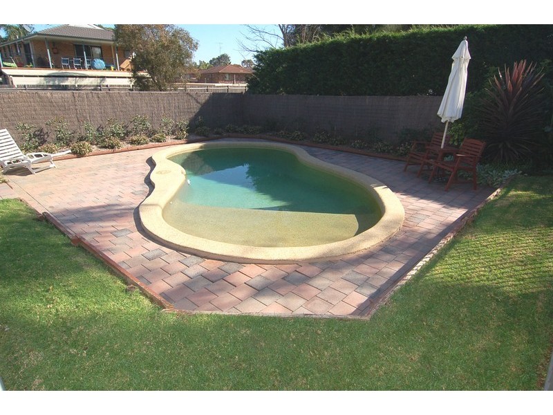 Mcgraths Hill NSW 2756