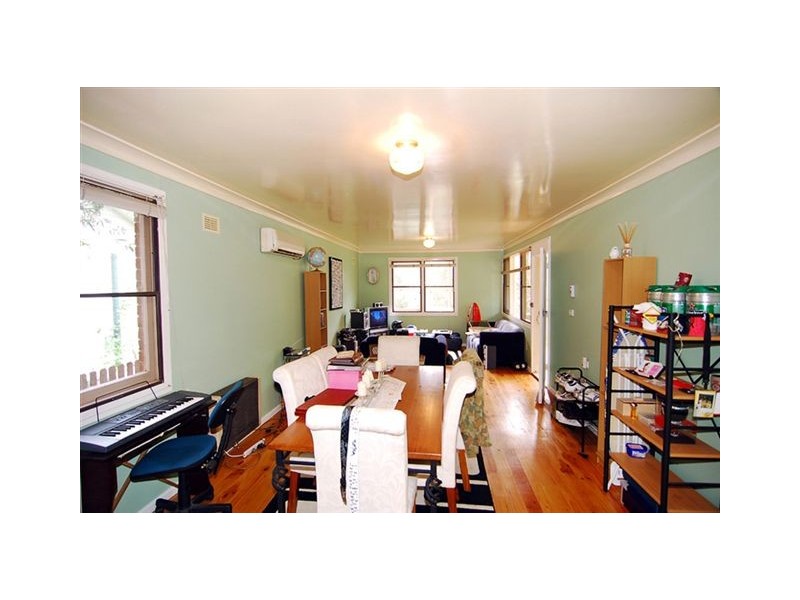 10 Powell Street, Richmond NSW 2753