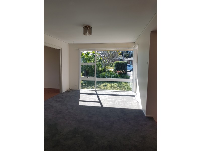 7 LOCKHART PLACE, Belrose NSW 2085