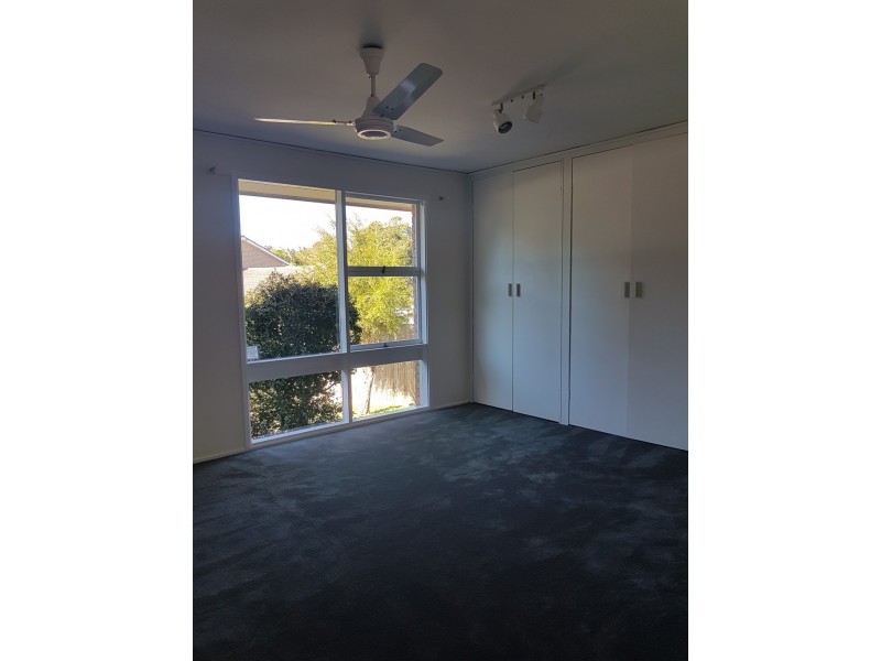 7 LOCKHART PLACE, Belrose NSW 2085