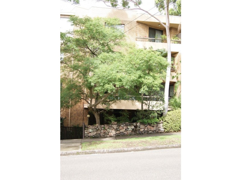 4/2 NEWLANDS STREET, Wollstonecraft NSW 2065