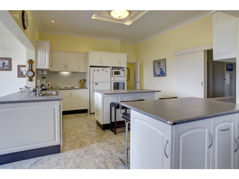 5 Lombardy Place, Port Lincoln SA 5606