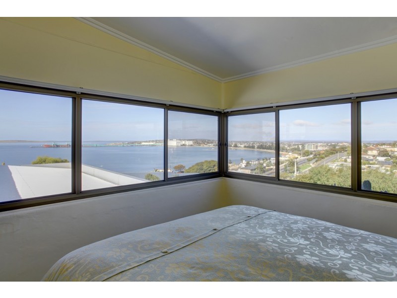 5 Lombardy Place, Port Lincoln SA 5606