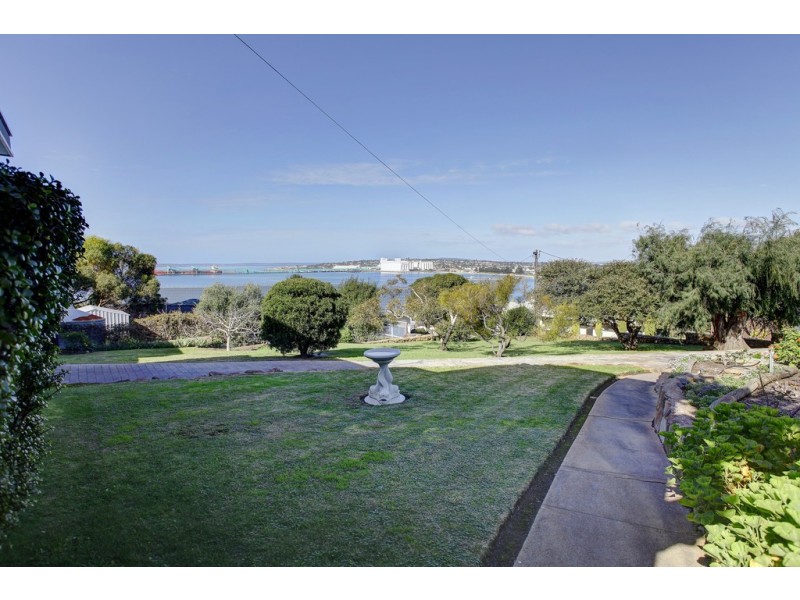 5 Lombardy Place, Port Lincoln SA 5606