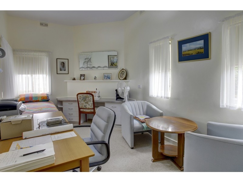 5 Lombardy Place, Port Lincoln SA 5606