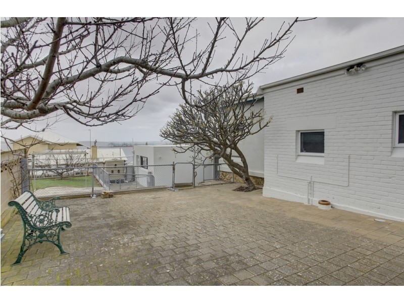 5 Lombardy Place, Port Lincoln SA 5606