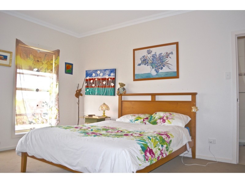 10/2 Benson Avenue, Coffin Bay SA 5607