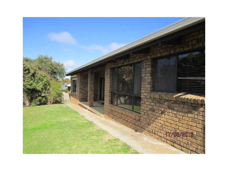 8 Ridley Crescent, Port Lincoln SA 5606